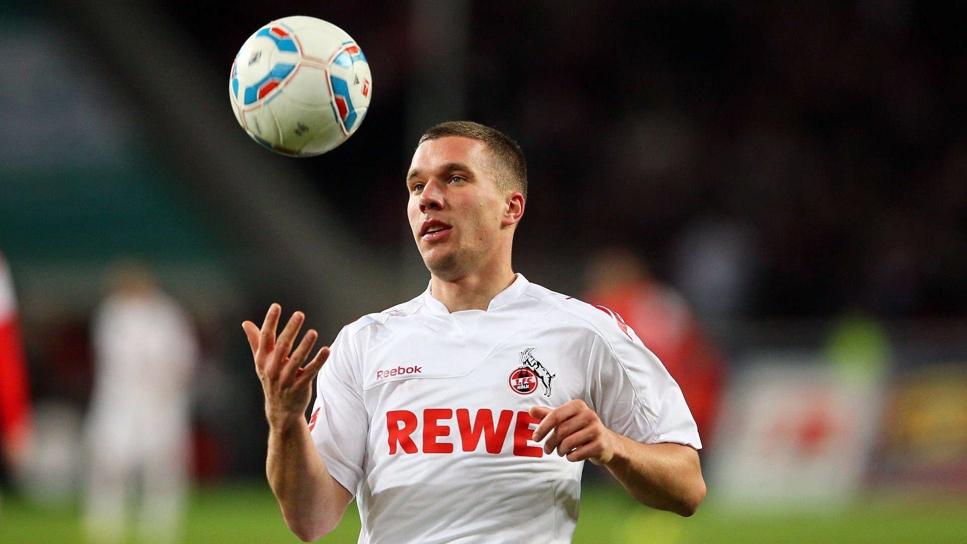 乐鱼体育在线登陆-意甲球队引援不断，未来值得期待，意甲阵容